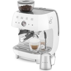 Smeg 50s Style EGF03WHEU Coffee Machine in White - Retro Elegance for Perfect Brews!